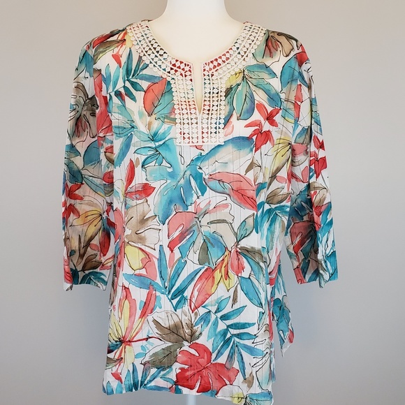 Alfred Dunner Tops - Alfred Dunner blue and coral floral tunic top 18